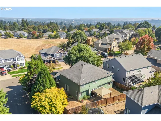 $575,000 | 393 Stellers Eagle Street Northwest, Salem, OR 97304