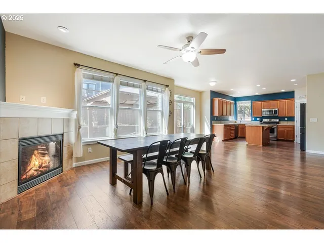 $575,000 | 393 Stellers Eagle Street Northwest, Salem, OR 97304