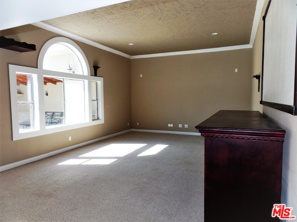 20877 Yucca Loma Road Apple Valley, CA 92307 - Photo 14 of 36