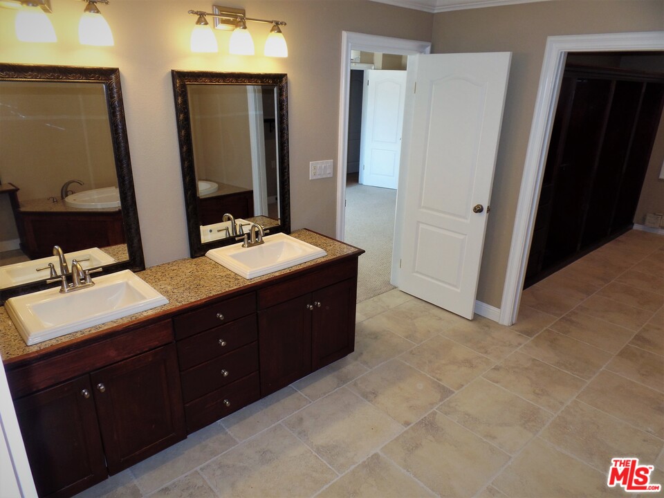 20877 Yucca Loma Road Apple Valley, CA 92307 - Photo 23 of 36