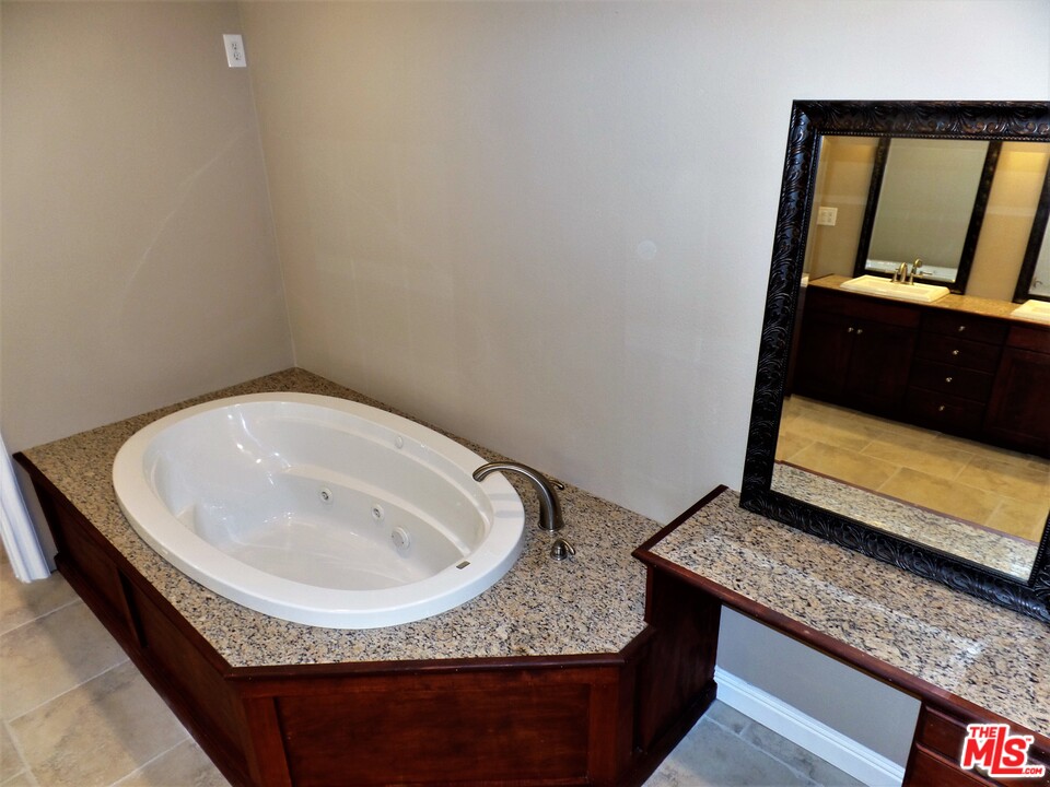 20877 Yucca Loma Road Apple Valley, CA 92307 - Photo 24 of 36