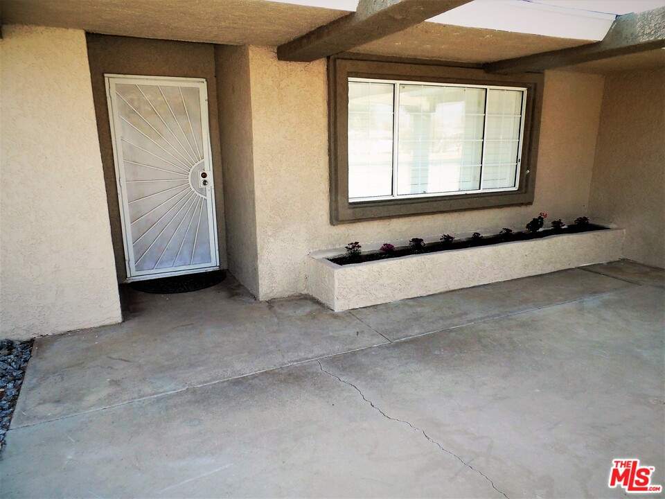 20877 Yucca Loma Road Apple Valley, CA 92307 - Photo 34 of 36