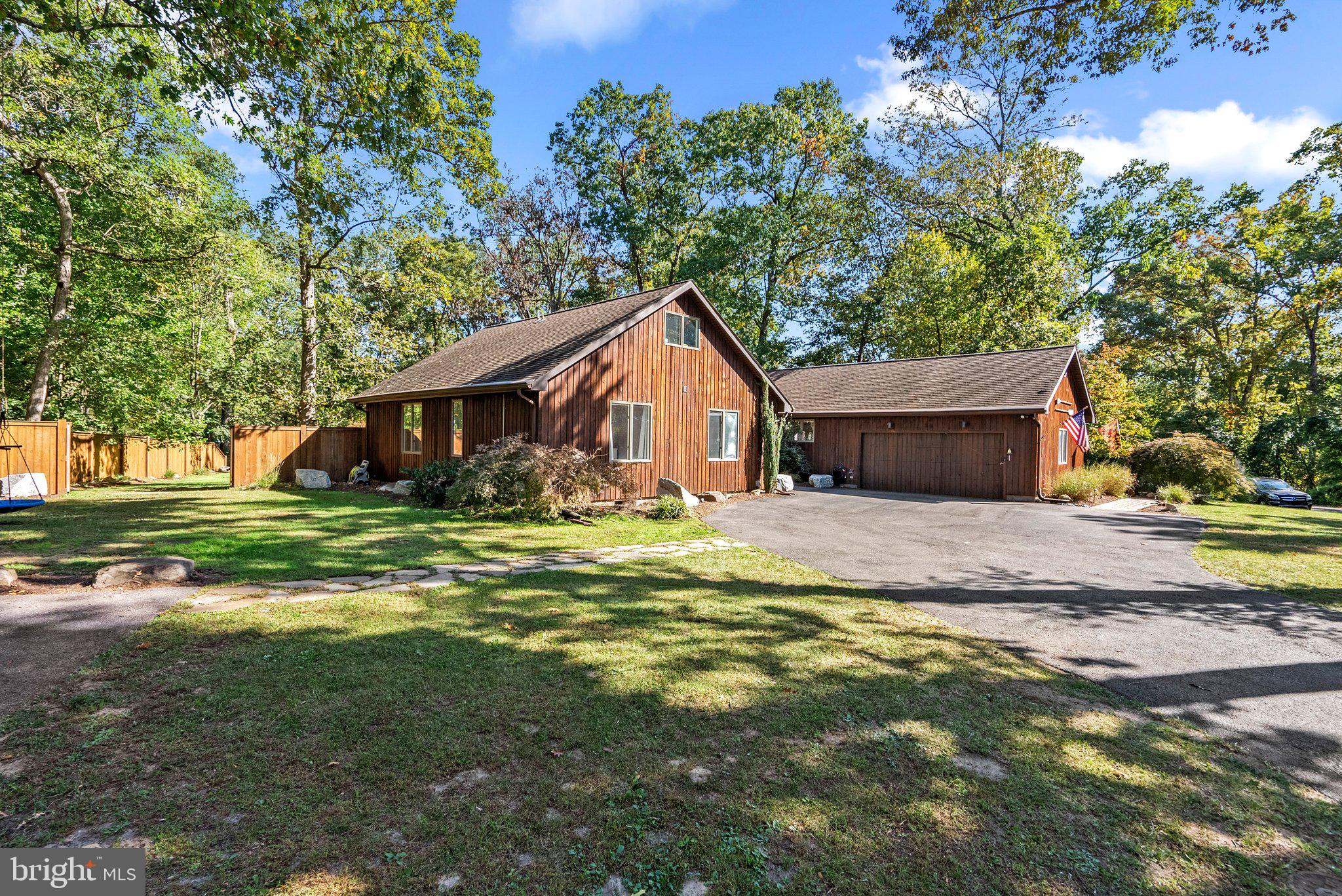 300 Christy Road Pasadena, MD 21122 - Photo 2 of 50