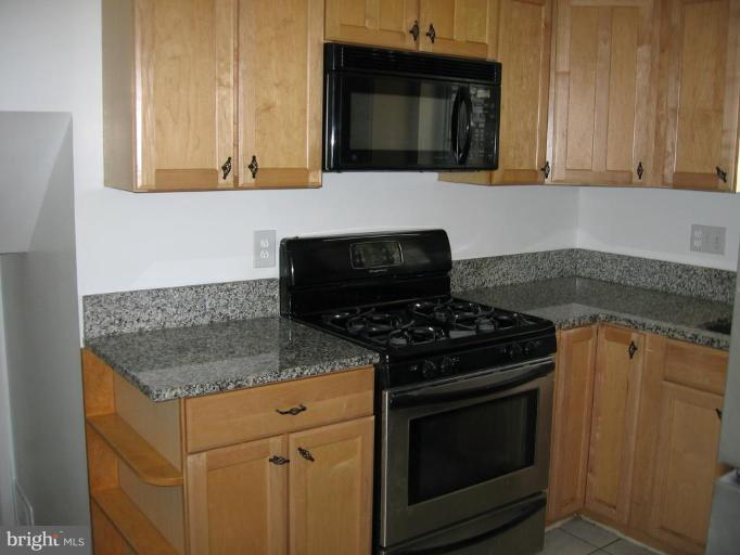 6722 Edsall Road Springfield, VA 22151 - Photo 4 of 12 Kitchen