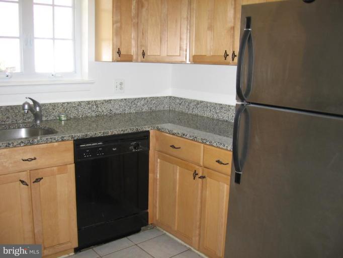 6722 Edsall Road Springfield, VA 22151 - Photo 5 of 12 Kitchen #2