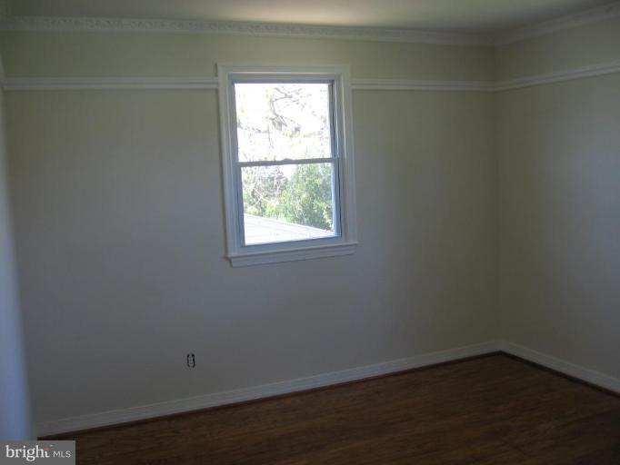 6722 Edsall Road Springfield, VA 22151 - Photo 6 of 12 Bedroom #1