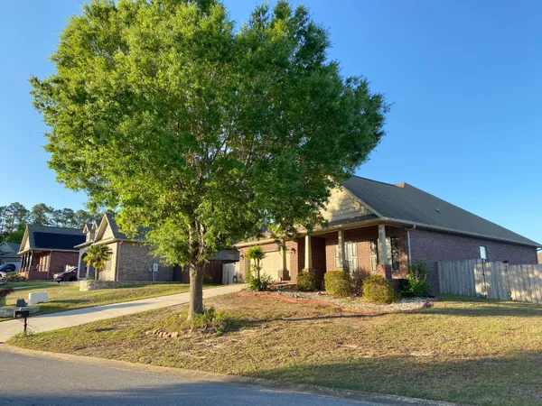 $299,000 | 402 Wych Circle, Crestview, FL 32536