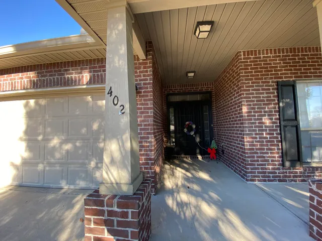 $299,000 | 402 Wych Circle, Crestview, FL 32536