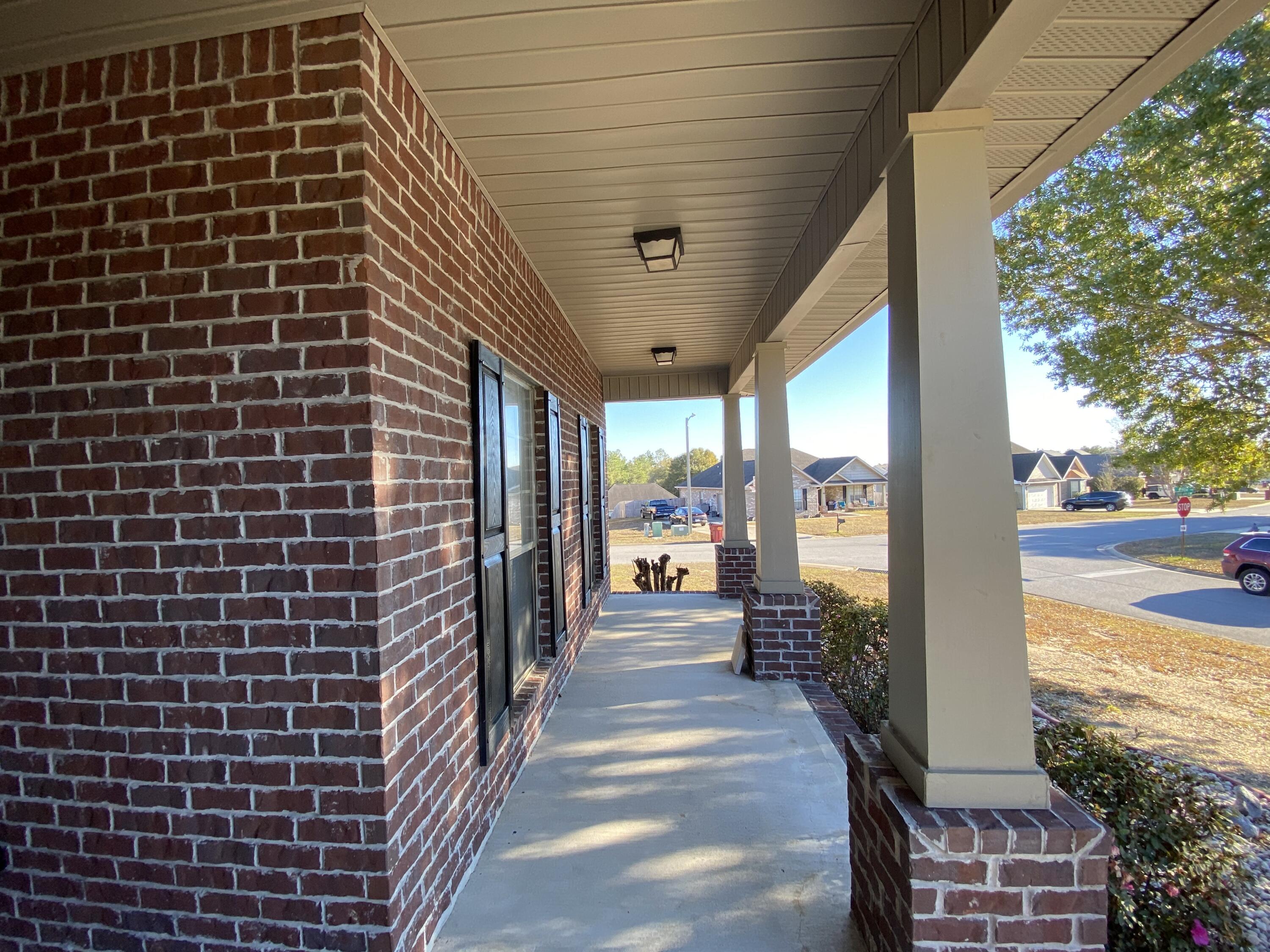 402 Wych Circle Crestview, FL 32536 - Photo 10 of 48 IMG_9329