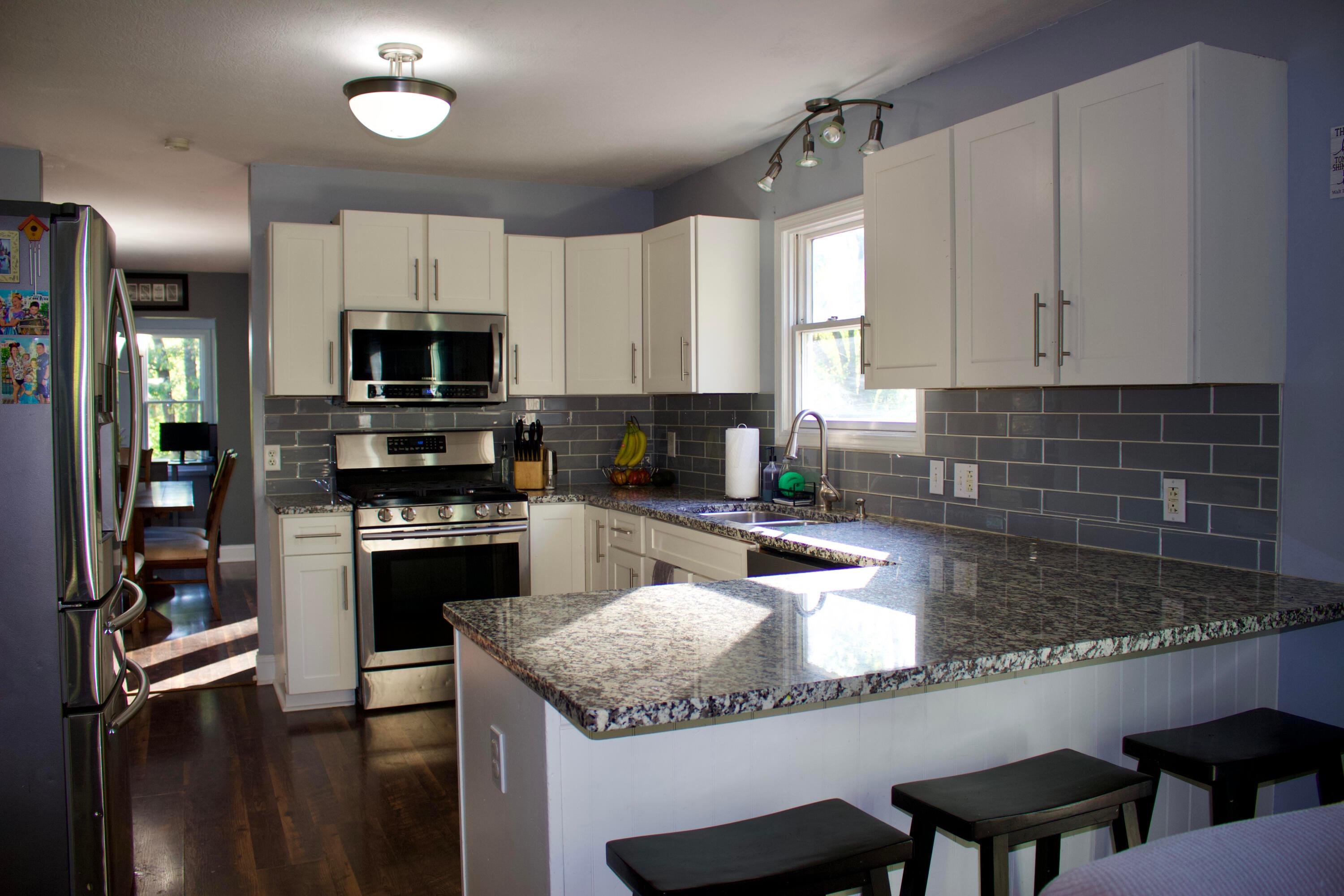 5332 Watkins Road Southwest Pataskala, OH 43062 - Photo 23 of 51 Kitchen