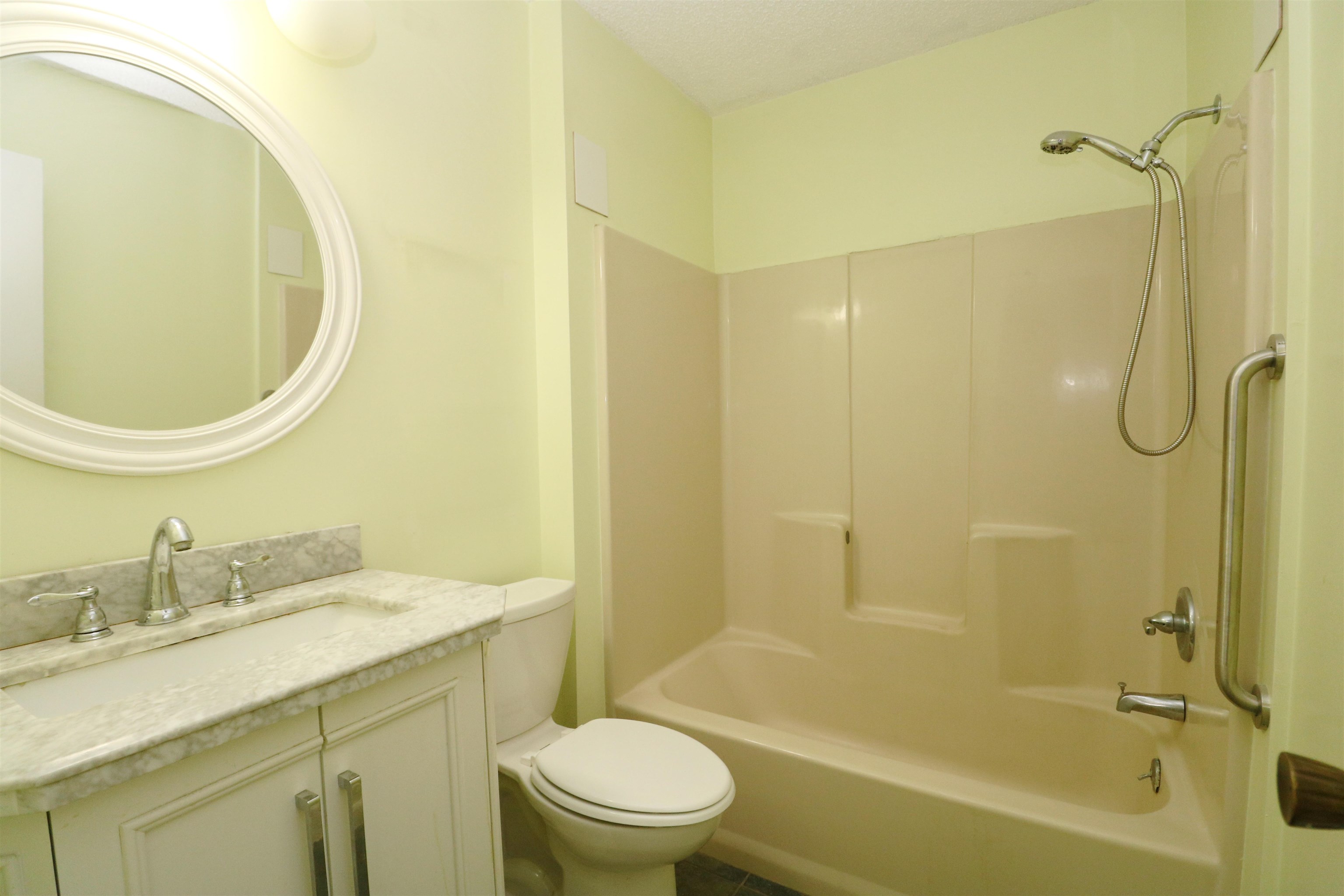 222 Jasmine Road St. Augustine, FL 32086 - Photo 21 of 30 a bathroom with a sink a toilet and shower