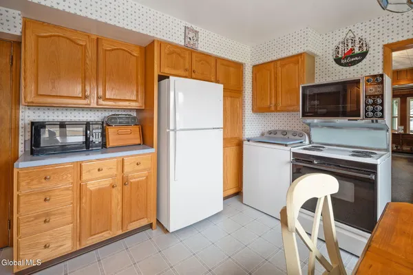 $234,900 | 102 South Washington Street, Mechanicville, NY 12118
