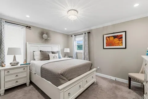 $725,000 | 282 West 22nd Street, Deer Park, NY 11729