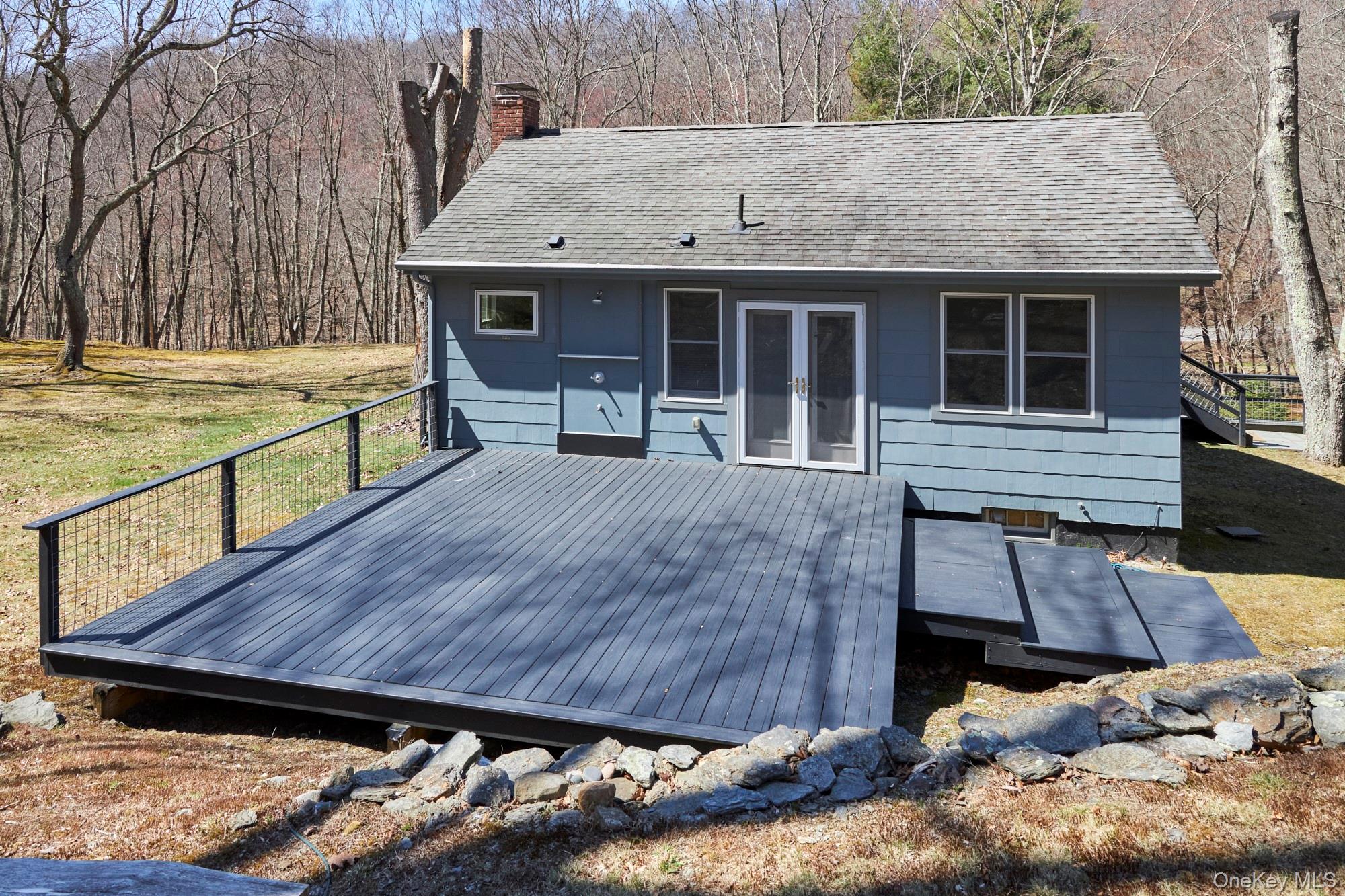 611 North Clove Road Millbrook, NY 12545 - Photo 23 of 38