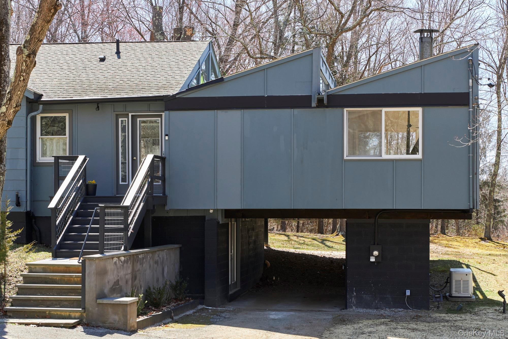 611 North Clove Road Millbrook, NY 12545 - Photo 6 of 38