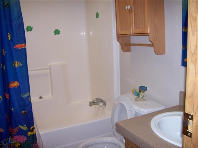 5173 Hessen Road Casco, MI 48064 - Photo 12 of 13 31135398-11.JPG