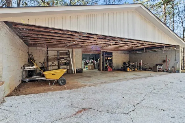 $627,000 | 138 Dumbarton Drive, Macon, GA 31210