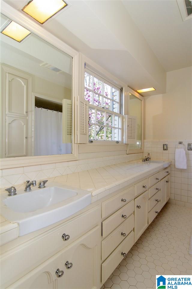 3309 Overcrest Road Birmingham, AL 35223 - Photo 33 of 50