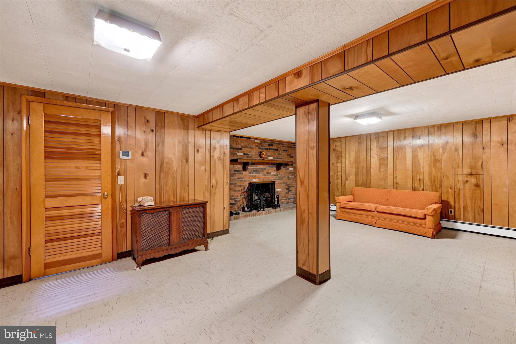 1320 Seling Avenue Rosedale, MD 21237 - Photo 20 of 26 Very Large Space for Entertaining