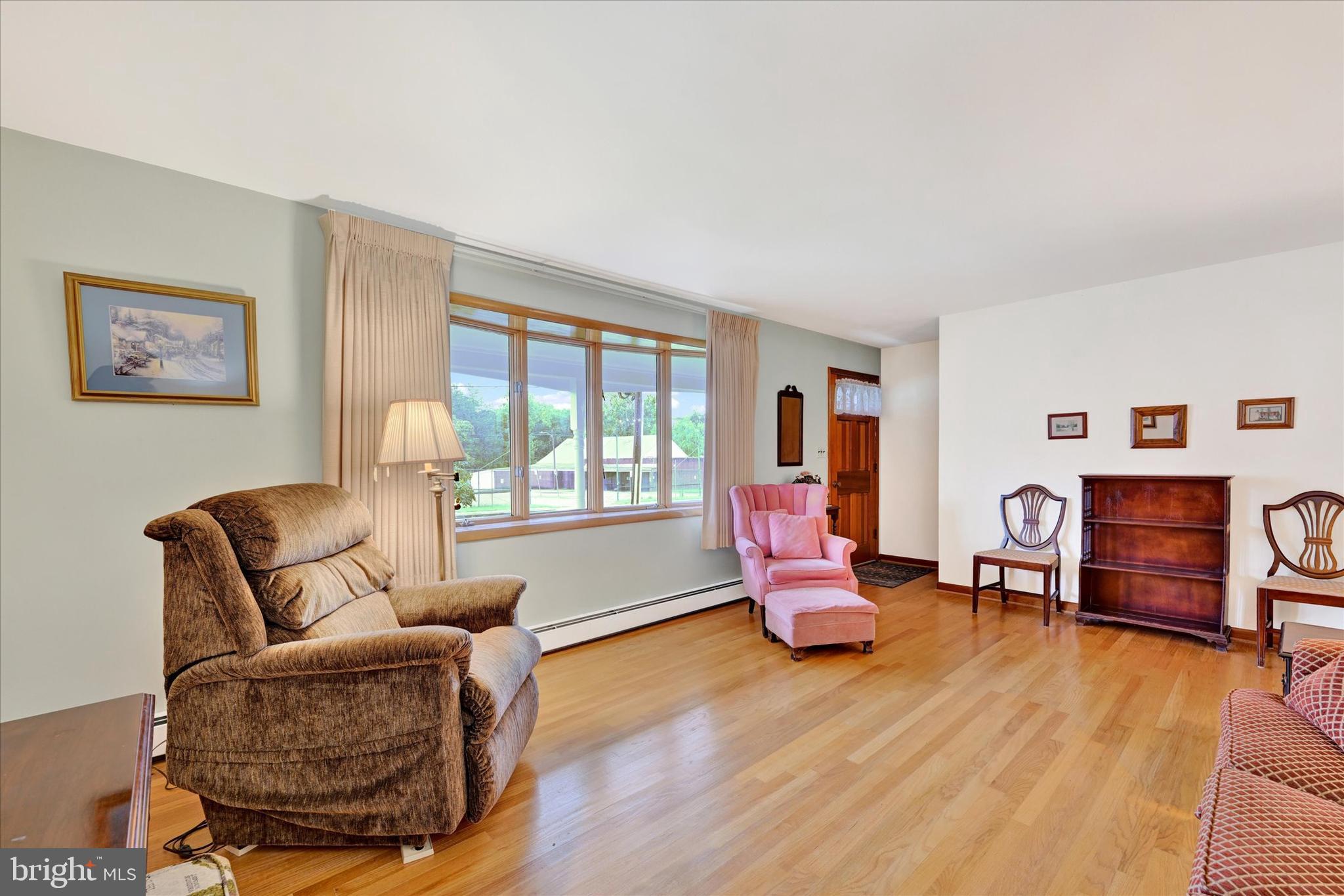 1320 Seling Avenue Rosedale, MD 21237 - Photo 4 of 26 Living Room with Lots of Natural Light