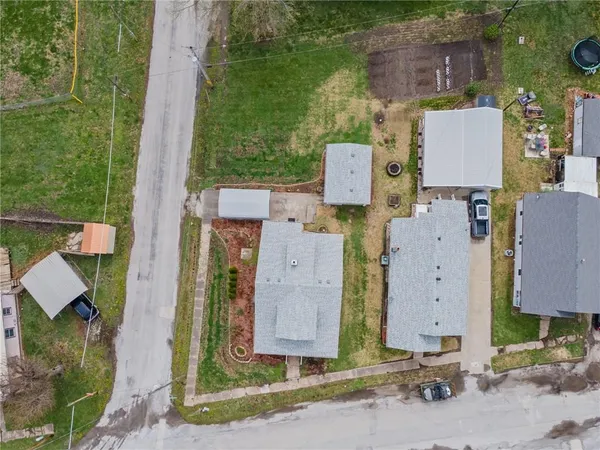 $189,000 | 210 West 4th Street, Norborne, MO 64668