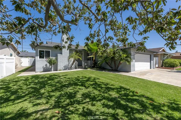 $999,900 | 2803 East Jackson Avenue, Orange, CA 92867