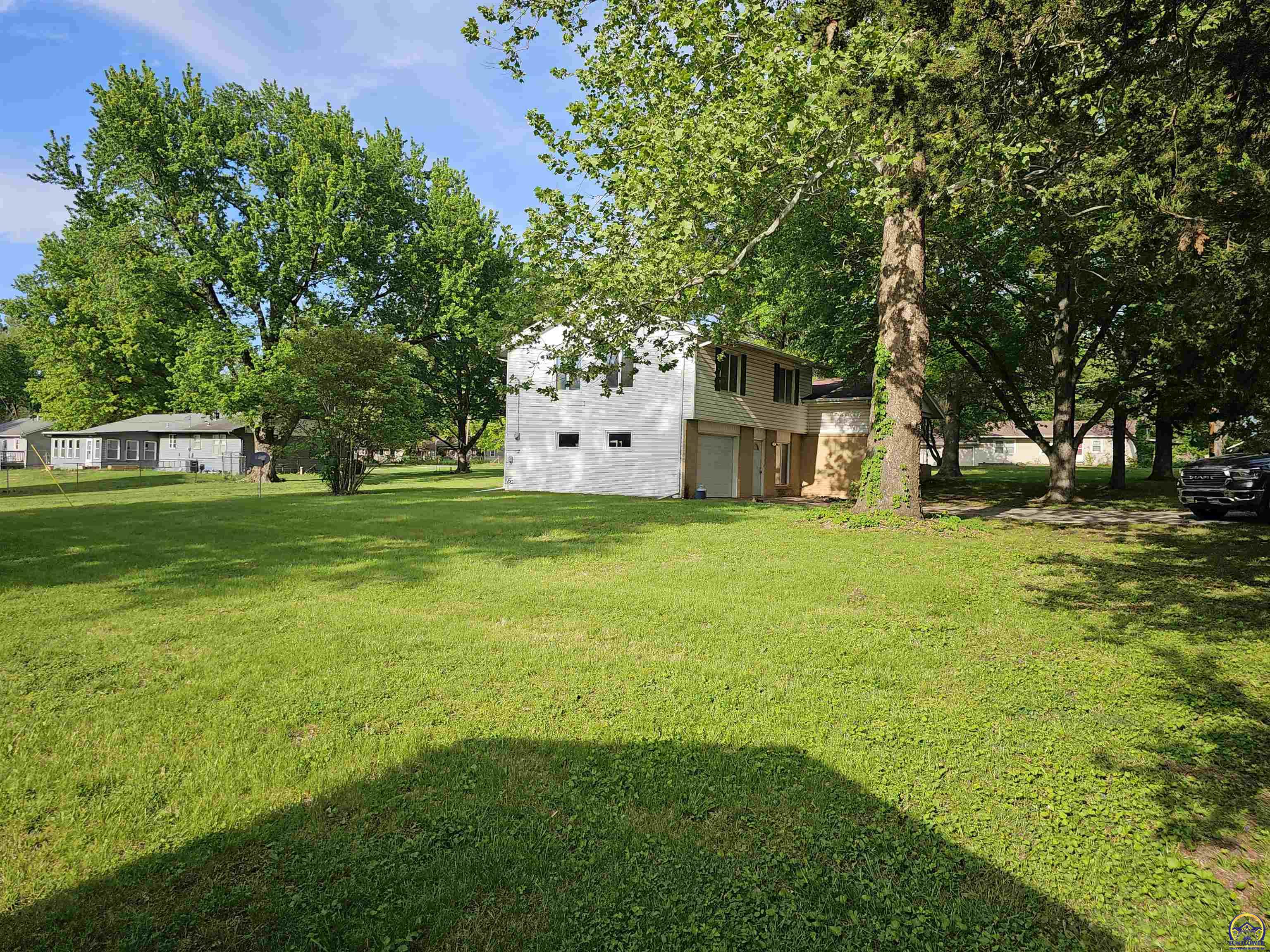 3205 Northwest Rochester Road Topeka, KS 66617 - Photo 44 of 52