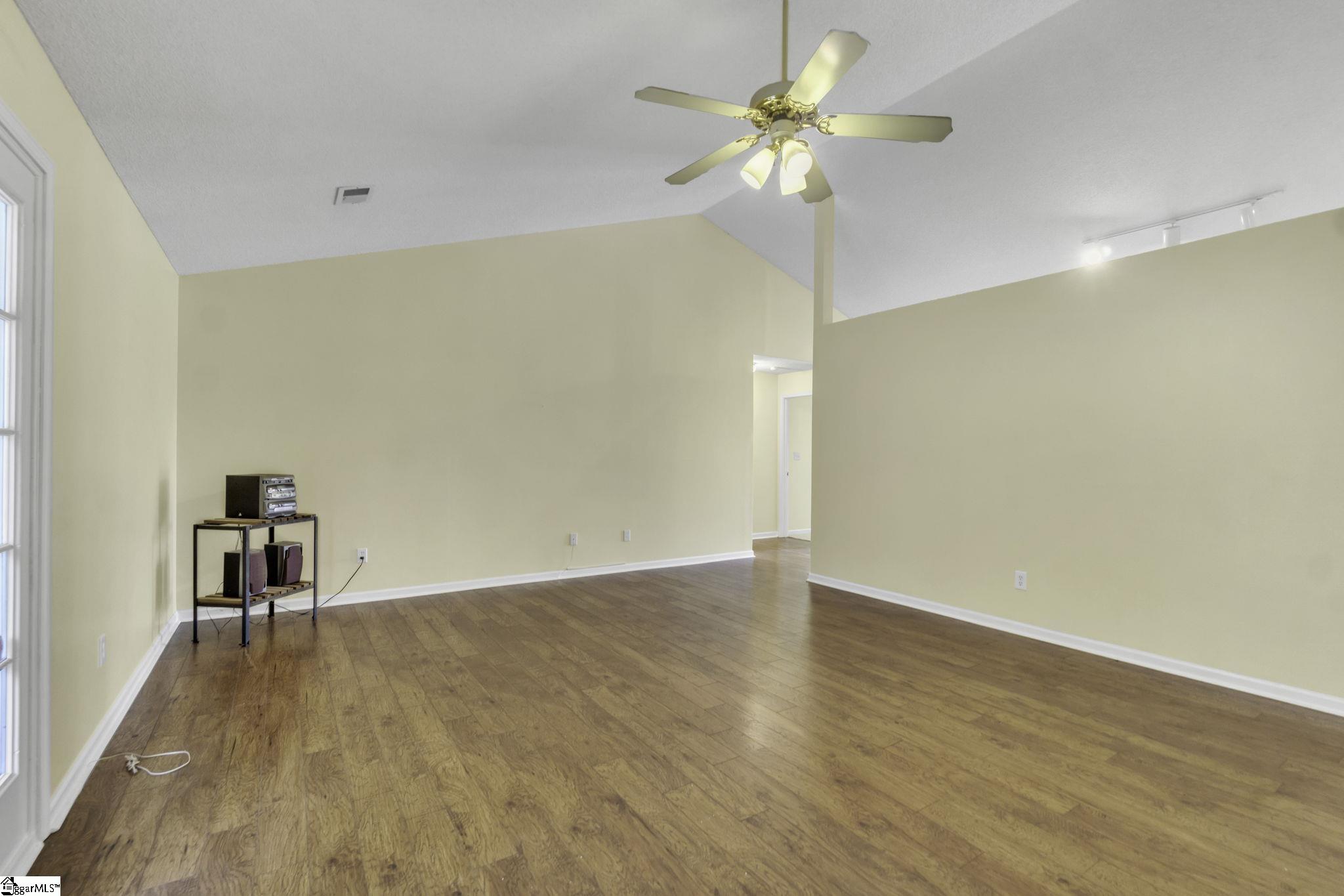 93 Hunters Lane Anderson, SC 29625 - Photo 5 of 32 Gallery Image 5