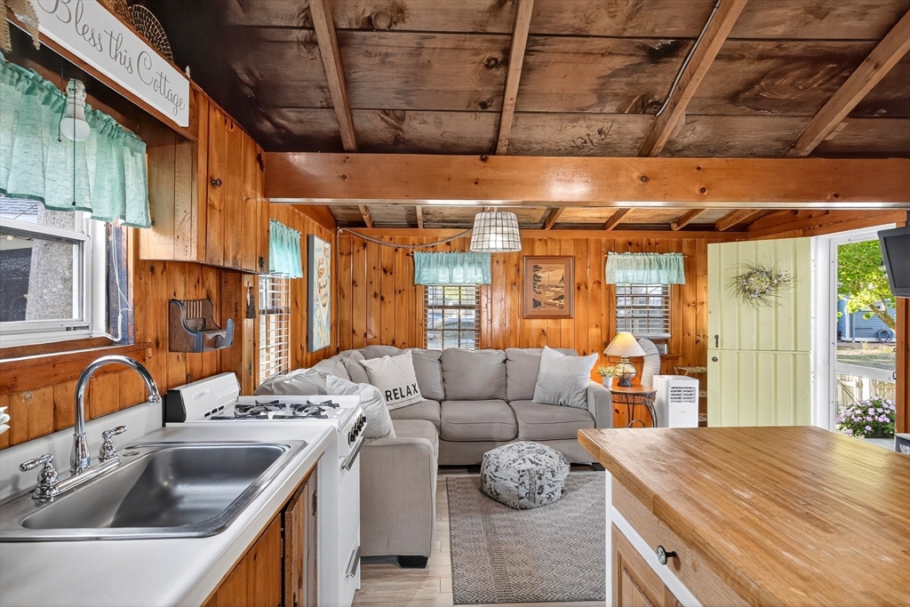 262 Old Wharf Road, Unit 27 Dennis, MA 02639 - Photo 10 of 38