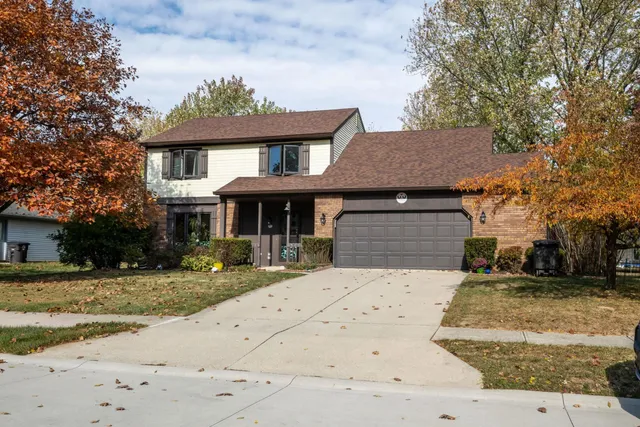 $305,000 | 9012 Stockbridge Place, Fort Wayne, IN 46804