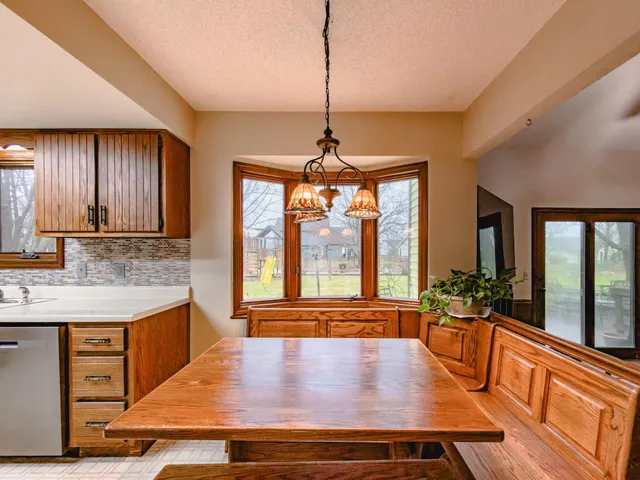 $299,999 | 9012 Stockbridge Place, Fort Wayne, IN 46804