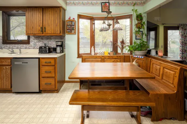 $305,000 | 9012 Stockbridge Place, Fort Wayne, IN 46804