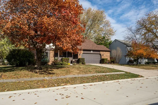 $305,000 | 9012 Stockbridge Place, Fort Wayne, IN 46804