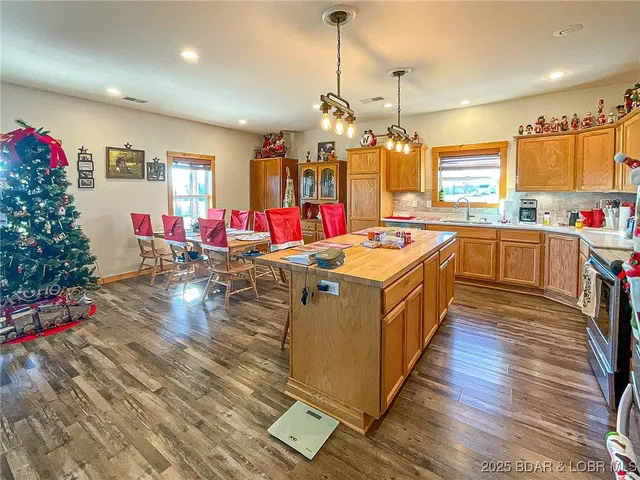 $419,000 | 31833 State Route West, Smithton, MO 65350