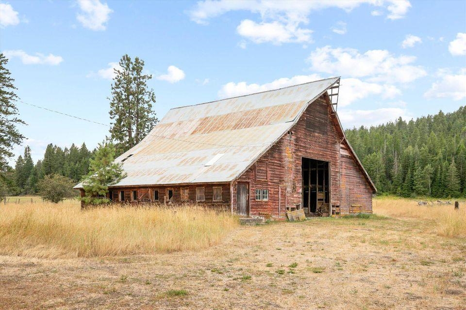 3552 Long Prairie Road Valley, WA 99181 - Photo 31 of 37