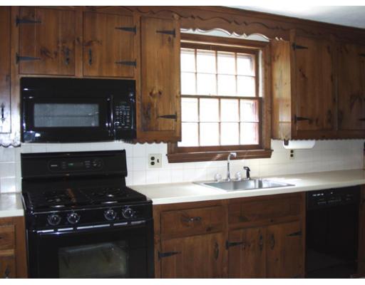 23 Old Homestead Road Westford, MA 01886 - Photo 8 of 18 Gallery Image 8