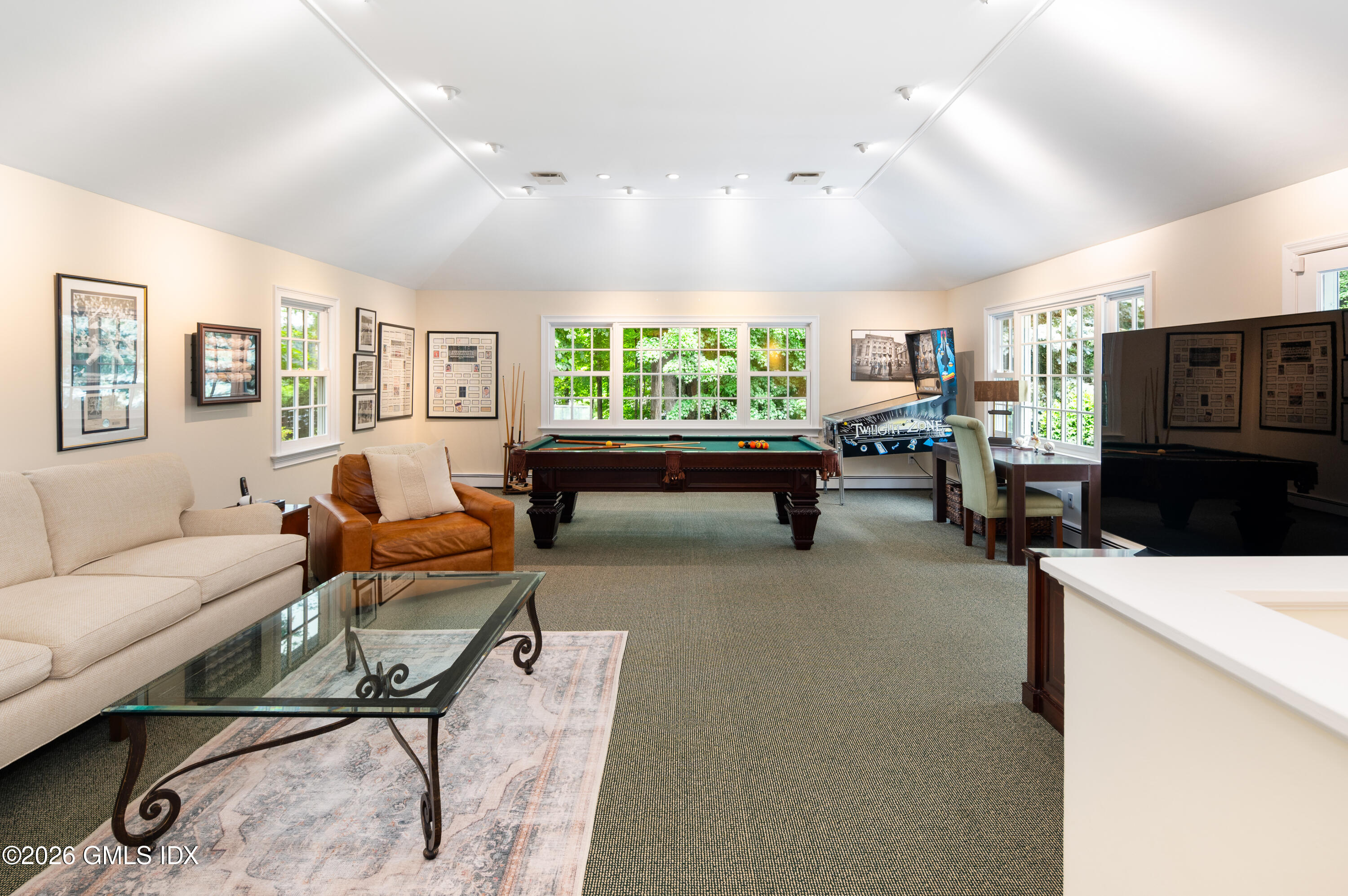 108 Perkins Road Greenwich, CT 06830 - Photo 23 of 39 21