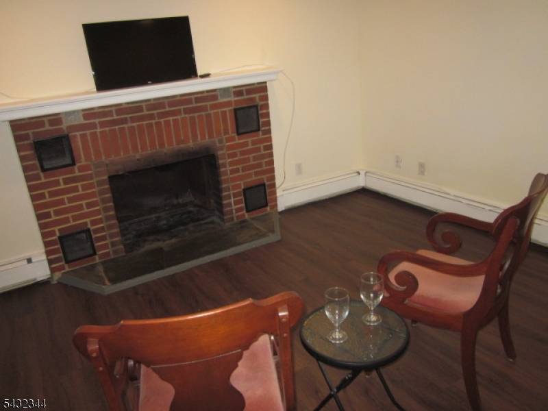 16 Shunpike Road Summit, NJ 07901 - Photo 5 of 15