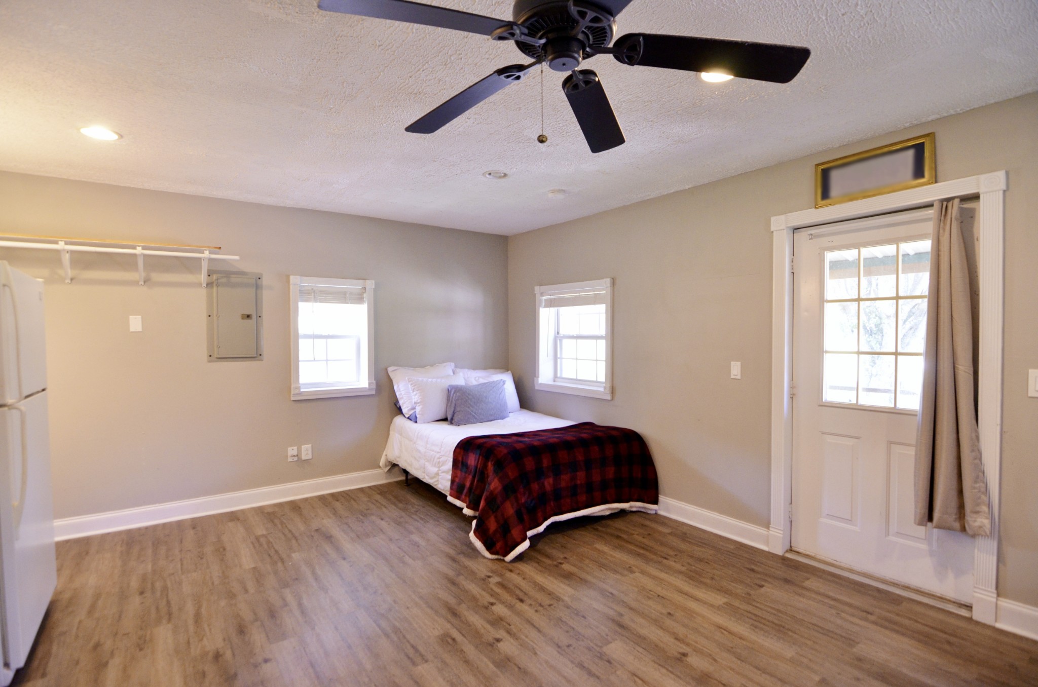 2909 Fly Road Santa Fe, TN 38482 - Photo 50 of 56 a spacious bedroom with a bed and a window