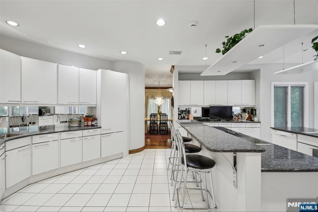 830 Shore Drive Butler, NJ 07405 - Photo 18 of 43