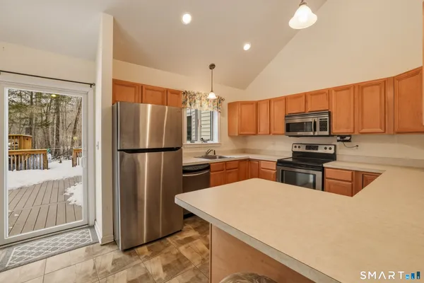 $649,900 | 52 Grieb Trail, Wallingford, CT 06492