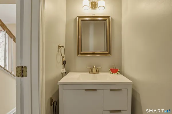 $649,900 | 52 Grieb Trail, Wallingford, CT 06492