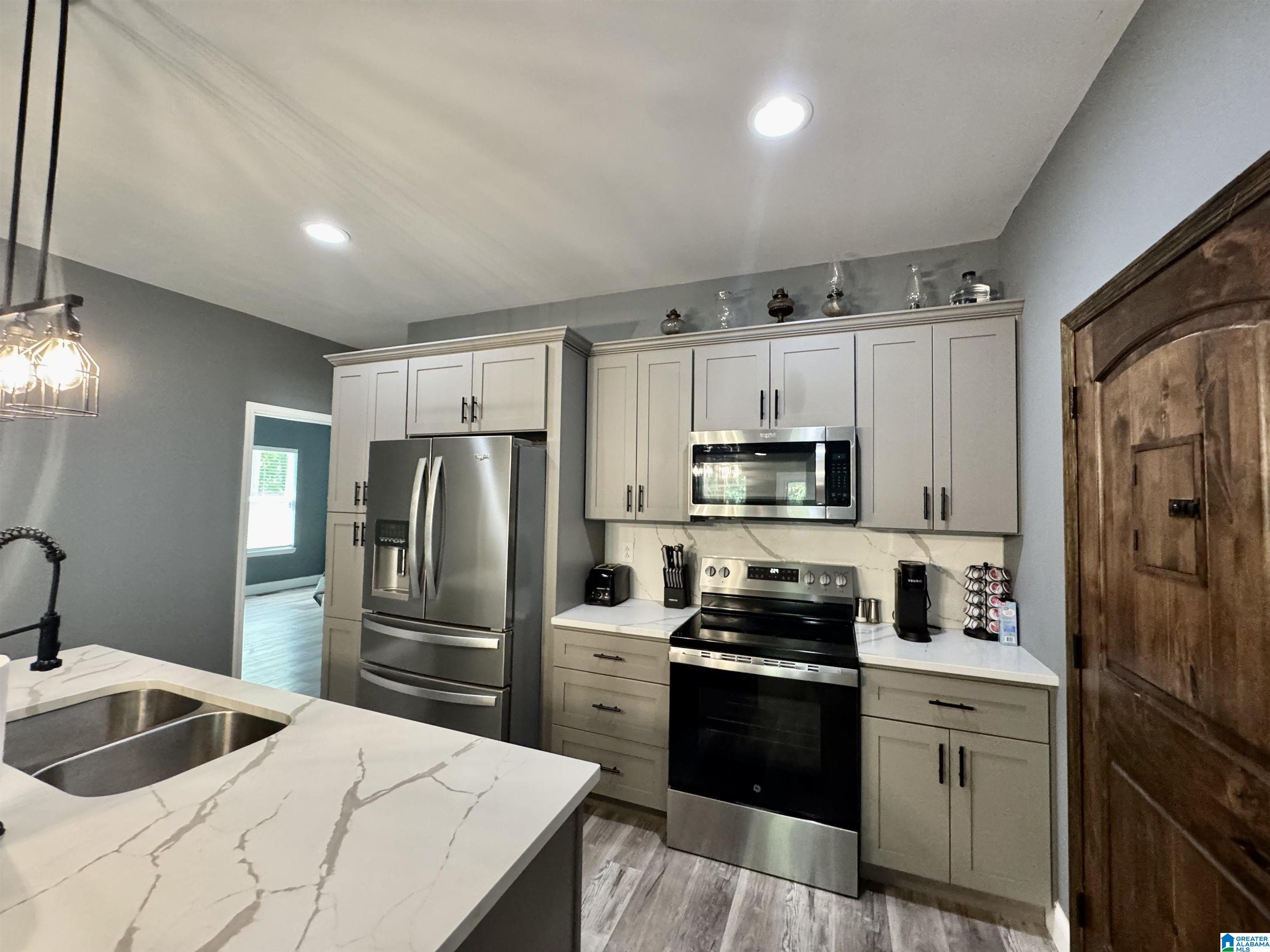 61 Robbins Road Warrior, AL 35180 - Photo 18 of 56