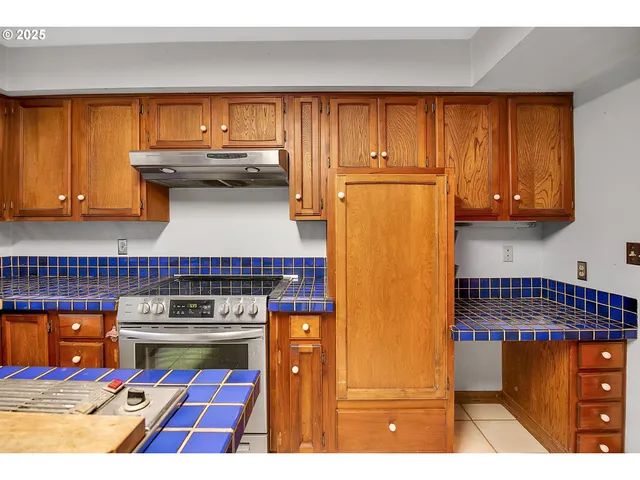 $699,900 | 12077 Southeast Lusted Road, Sandy, OR 97055