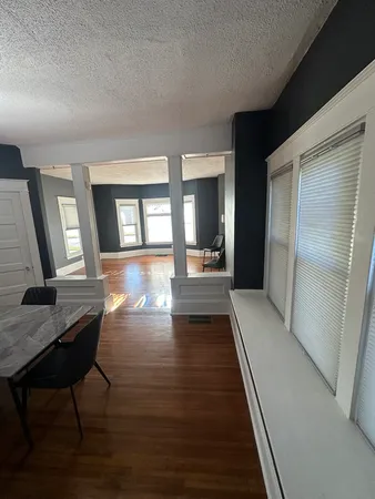 $158,000 | 1307 South Main Street, Bloomington, IL 61701