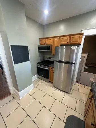 $158,000 | 1307 South Main Street, Bloomington, IL 61701