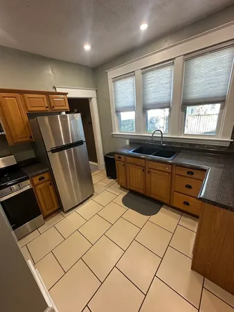 $158,000 | 1307 South Main Street, Bloomington, IL 61701