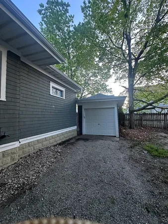 $158,000 | 1307 South Main Street, Bloomington, IL 61701