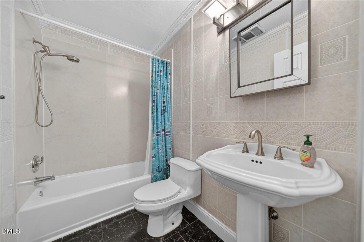 3918 Cheek Road Durham, NC 27704 - Photo 14 of 49 11-3918CheekRdDurham_011_ZRL08295
