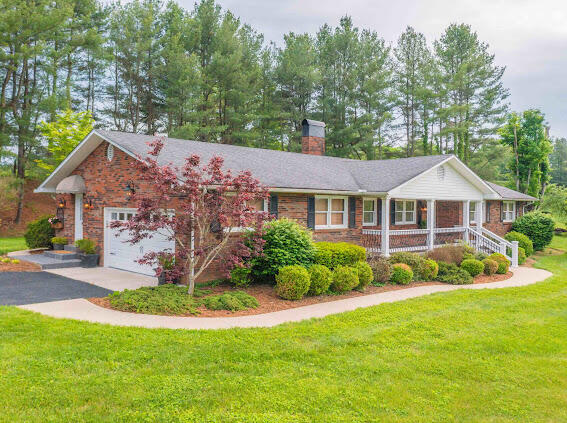 42 Hays Road McKee, KY 40447 - Photo 4 of 61 FB3E8362-6F76-4145-AAE8-B11FC0244A0E